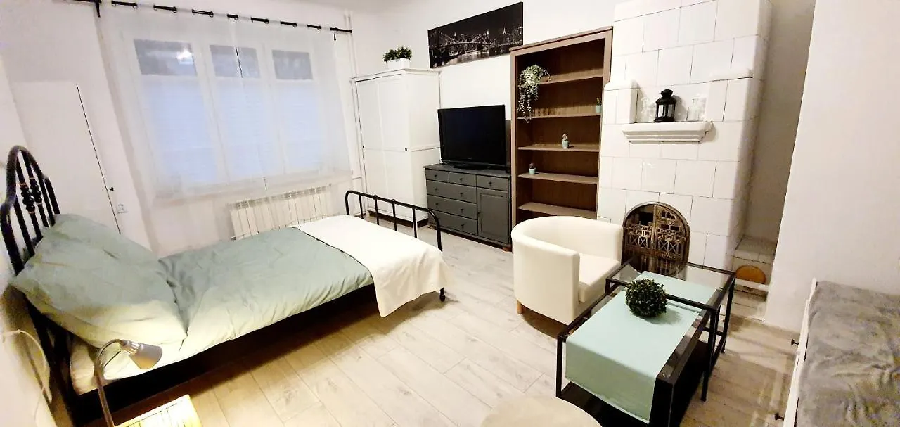 Separated Kitchen, Fast Internet Aleja 3 Maja 2M80 Warsaw 0*,  Poland